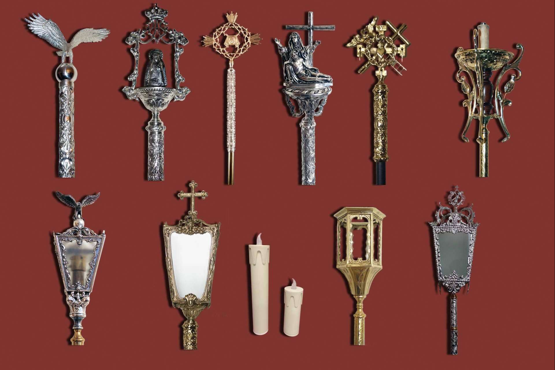 Las medallas de Amén Promosant, uno de los elementos favoritos de la comunidad católica