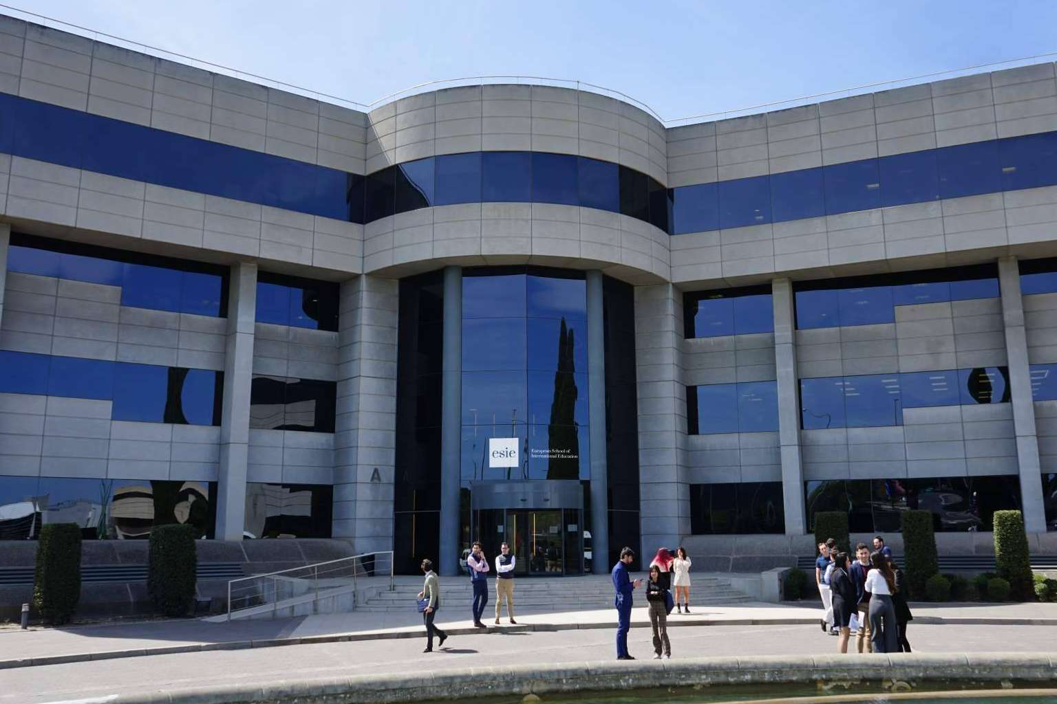 'One School, Thousand of Paths', el MBA de ESIE abre infinitas puertas profesionales