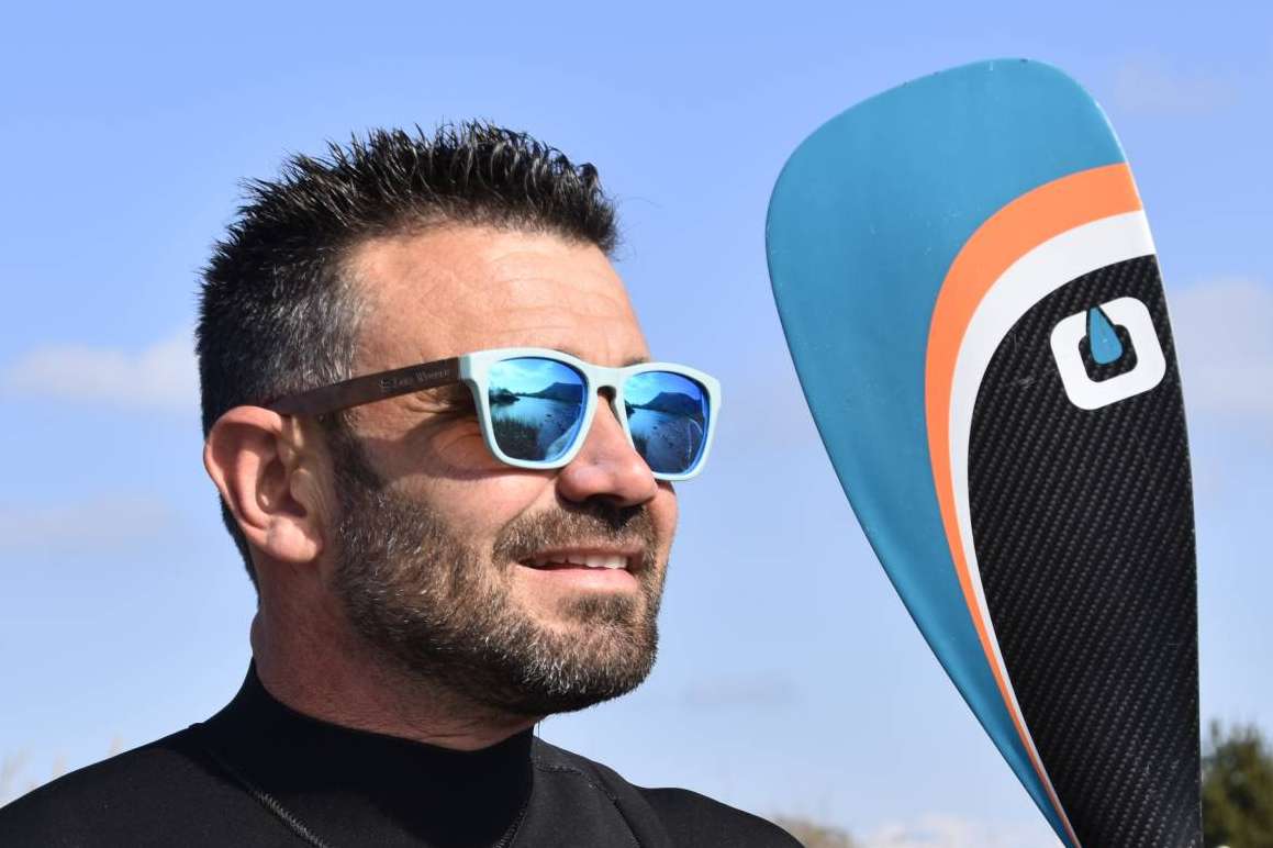 Lord Wooden lo ha vuelto a hacer, esta vez gracias al lanzamiento de su colección de gafas de sol biodegradables de trigo, café y madera