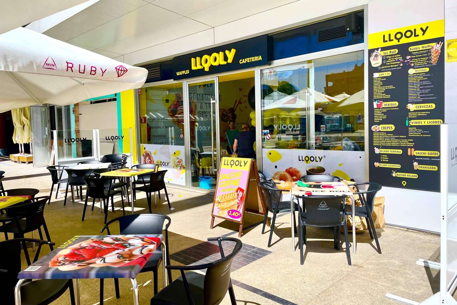 Los expertos en bubble waffle y ice roll abren franquicias alrededor de toda España, LLOOLY