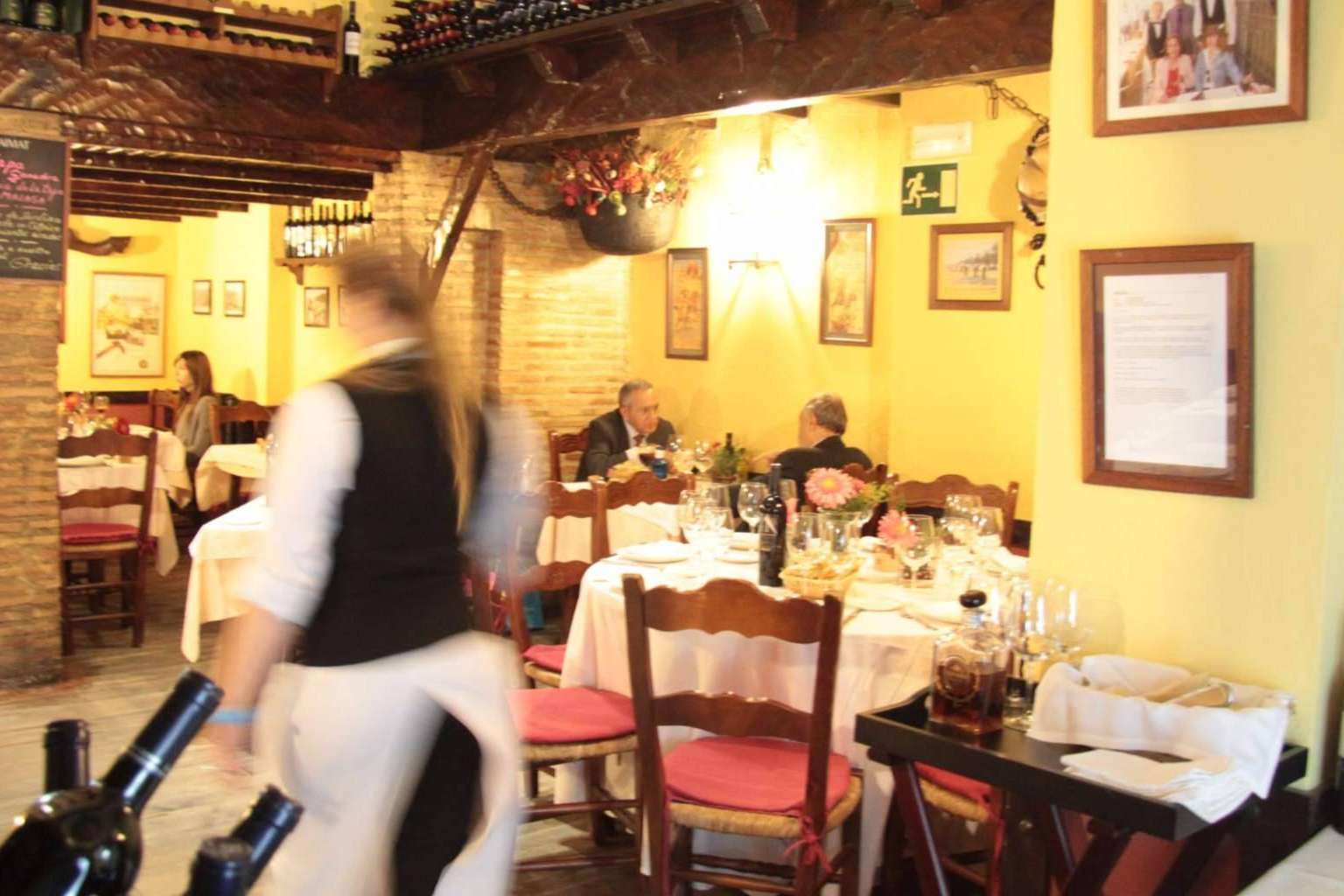 ¿Dónde encontrar un restaurante tradicional en Málaga? El Trillo