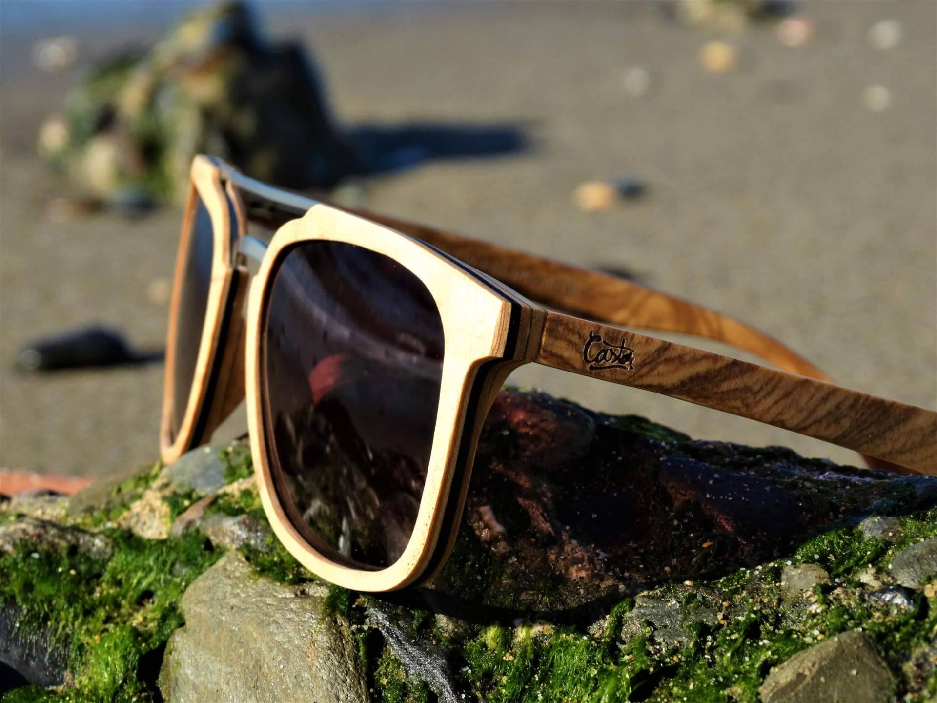 Gafas de madera de olivo fabricadas por Castor Sunglasses