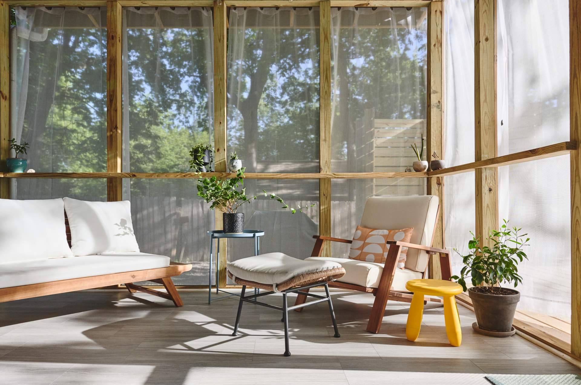 Diferentes muebles de exterior para decorar el jardín