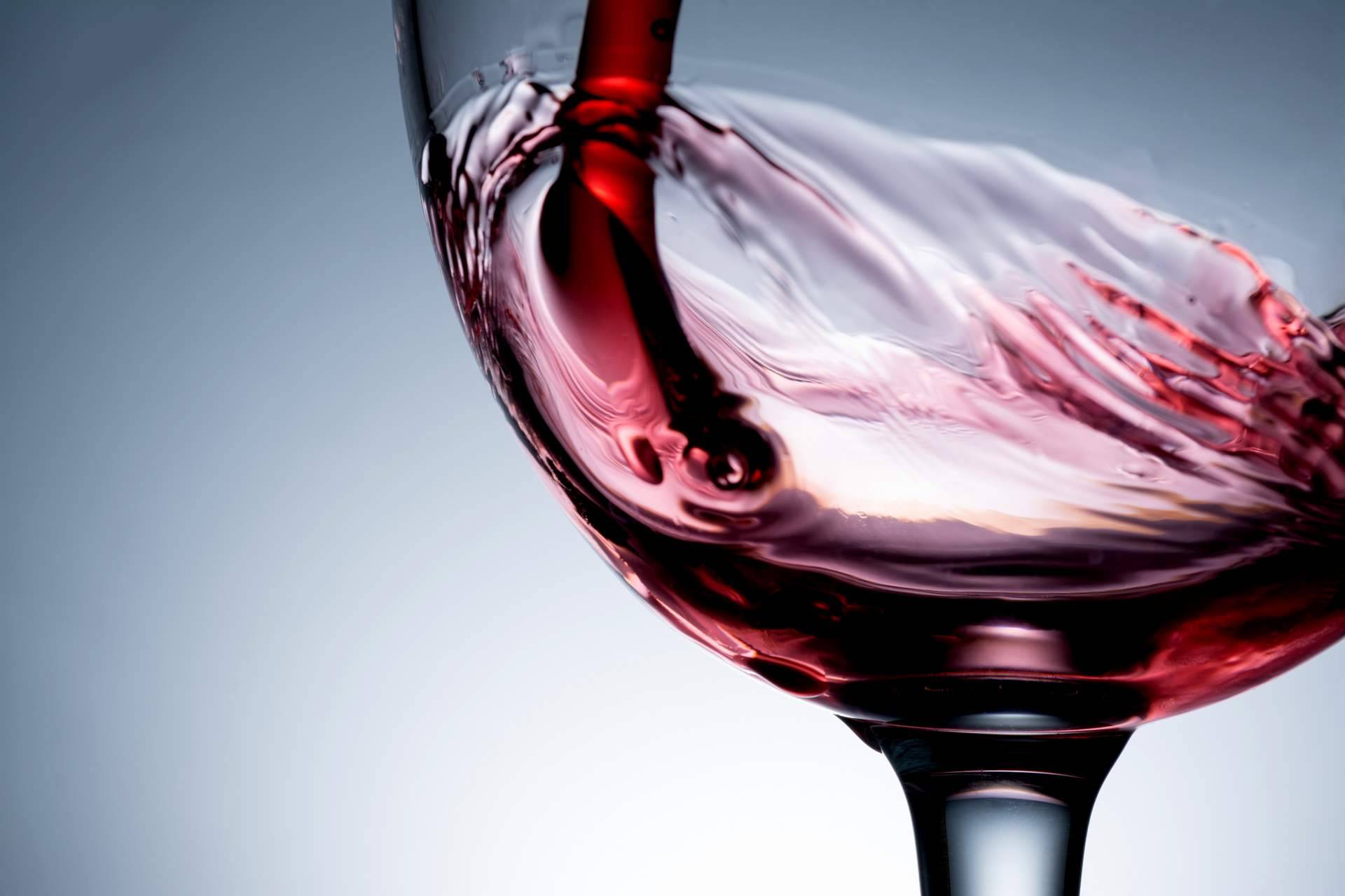 Las particularidades de los vinos franceses y el champagne de Vinomet