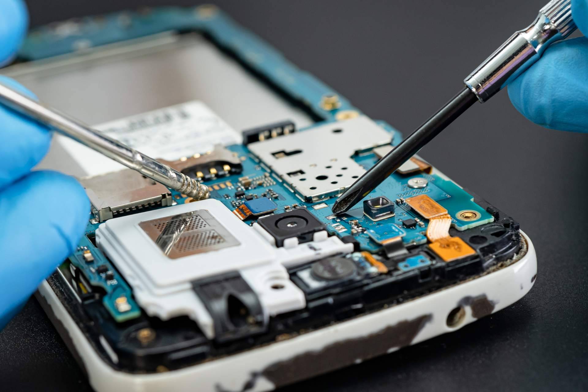 Reparación móviles Sevilla a cargo de la empresa Reparación iPhone Sevilla