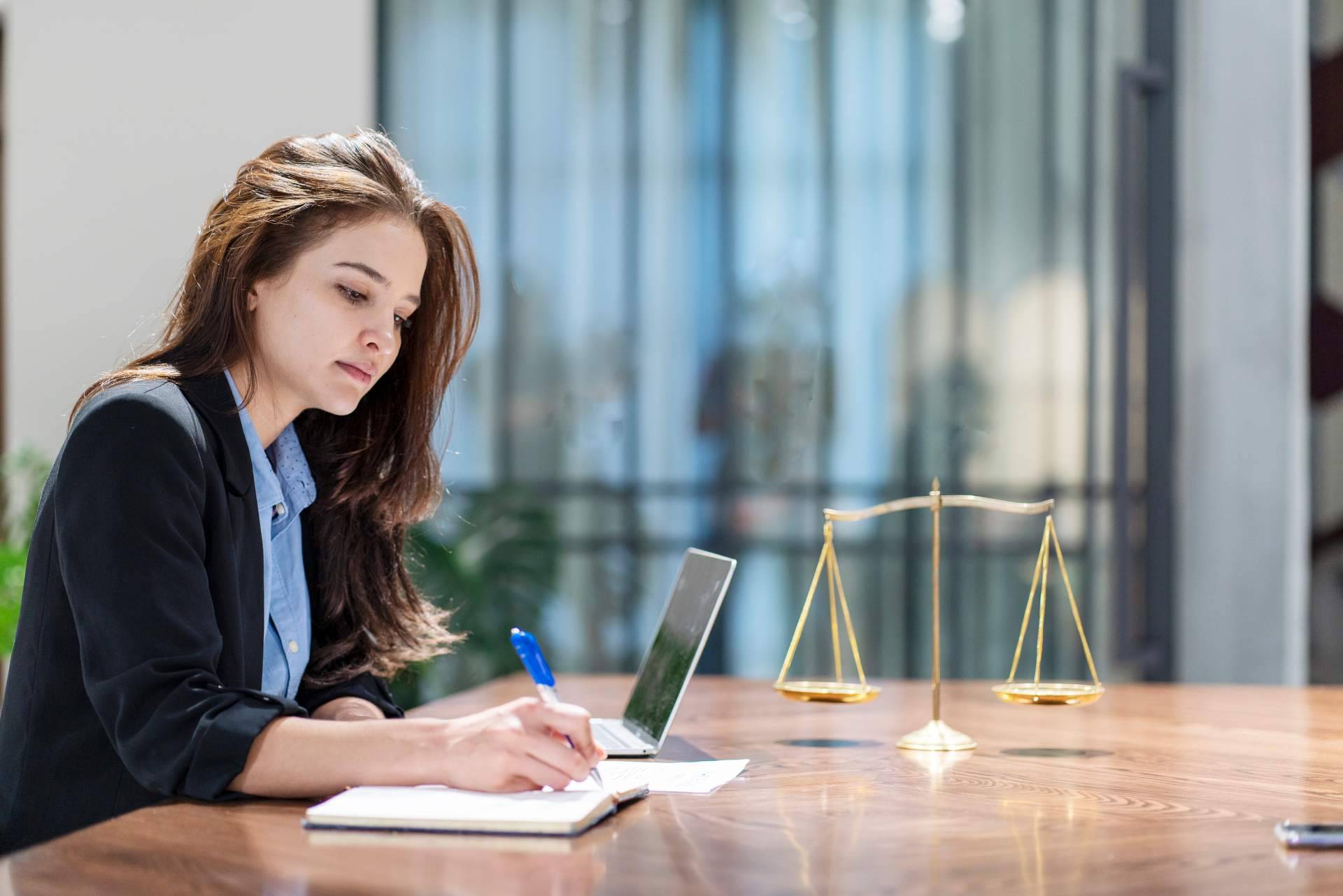 Reclama Canarias, abogados expertos en tarjetas revolving en Canarias