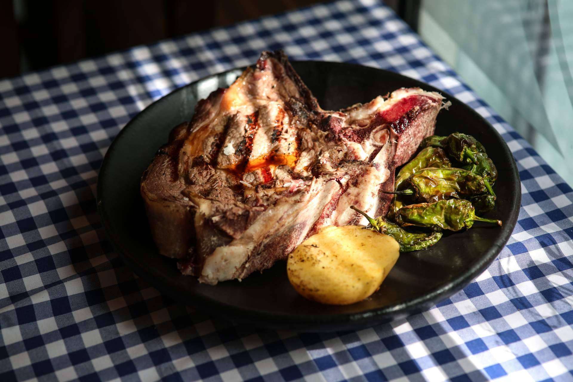 Pasa Tapas y su selección de comida a la brasa