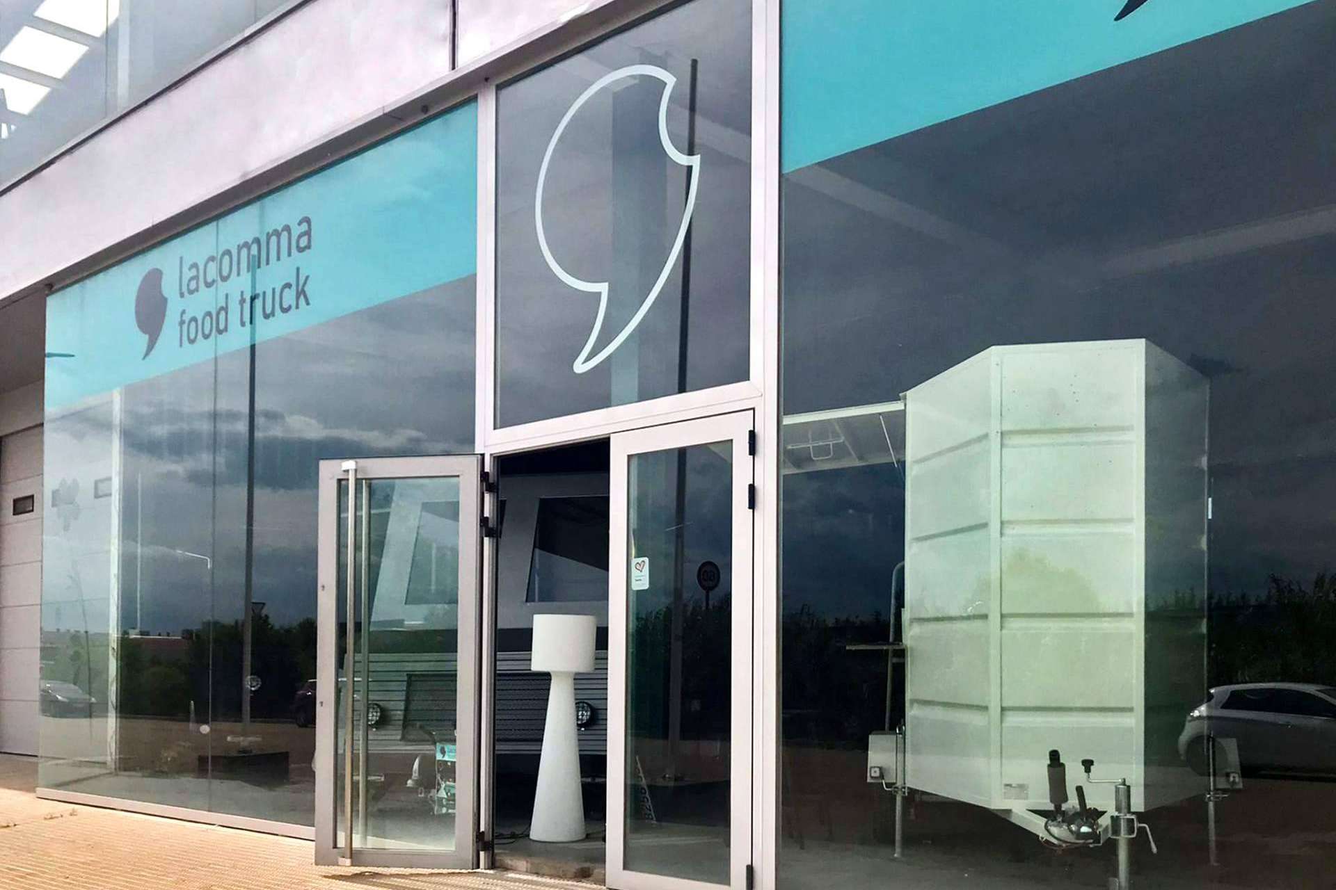 LACOMMA duplica su flota de food trucks en alquiler