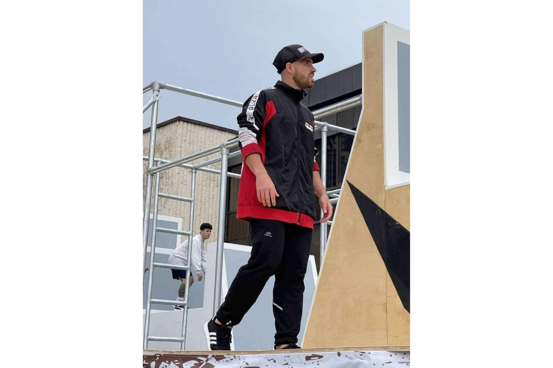 Aarón Vivar Hernández, el atleta de la Federación Española de Gimnasia en la disciplina de parkour que representará a España en el próximo mundial de la FIG en Montpellier