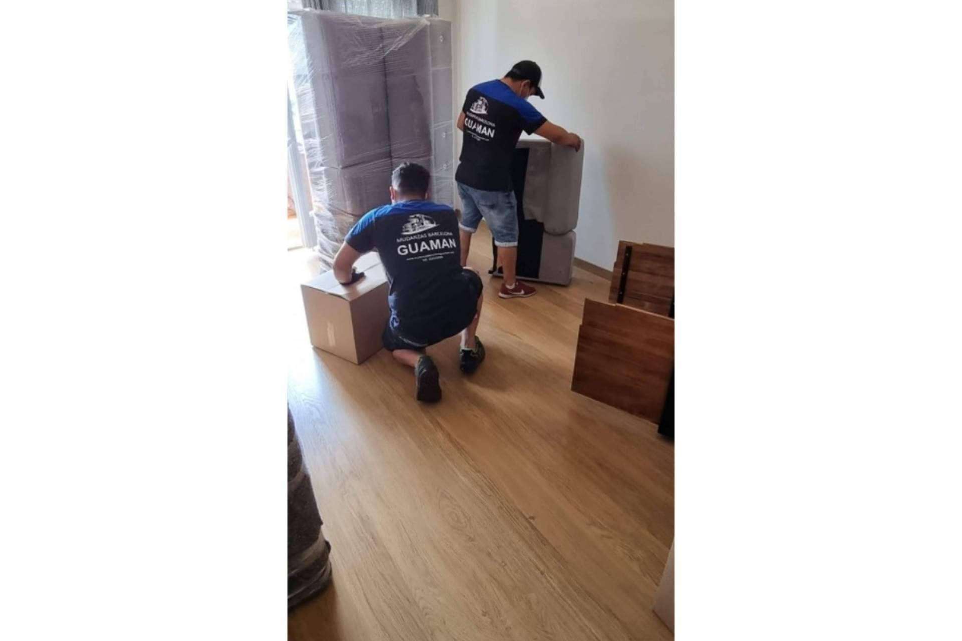 La compañía Mudanzas Guaman e Hijos ofrece un servicio de mudanzas integral en Barcelona