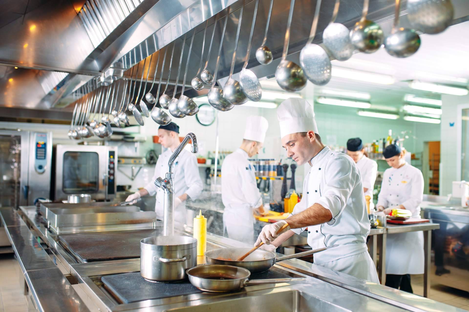 ¿Qué conocimientos adquirirá un alumno en el Curso de Manipulador de Alimentos?, por Academia Damito