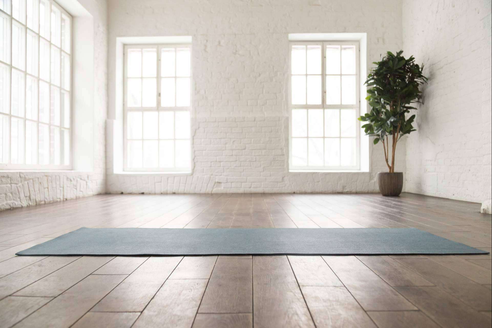 Comprar una esterilla para yoga no es fácil, elegir las 6 mejores de 2022 con CholloDeportes