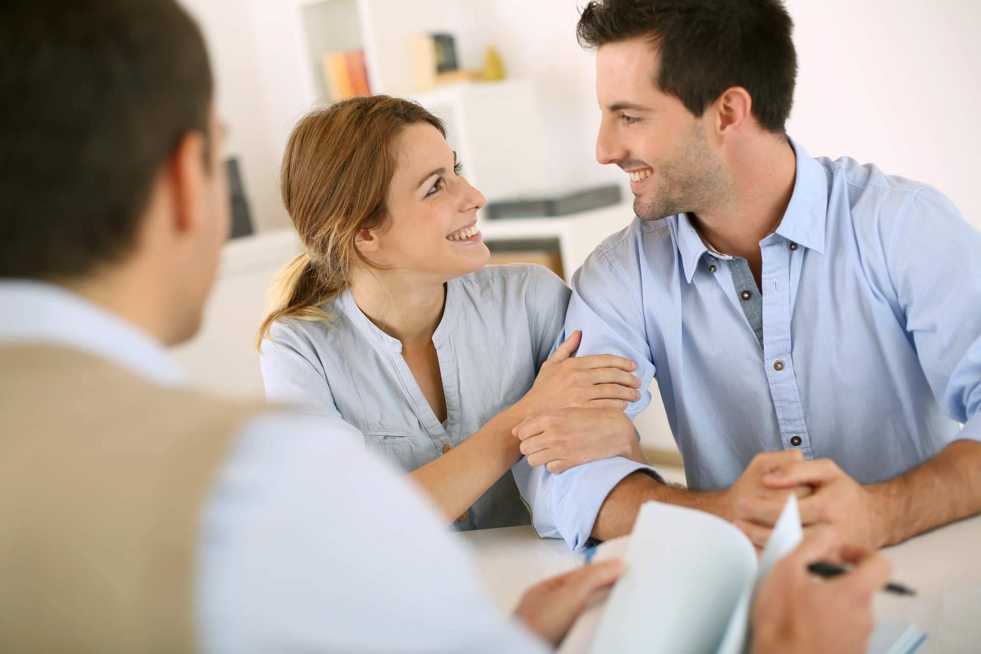 Helloteca presenta las claves para negociar la hipoteca con el banco
