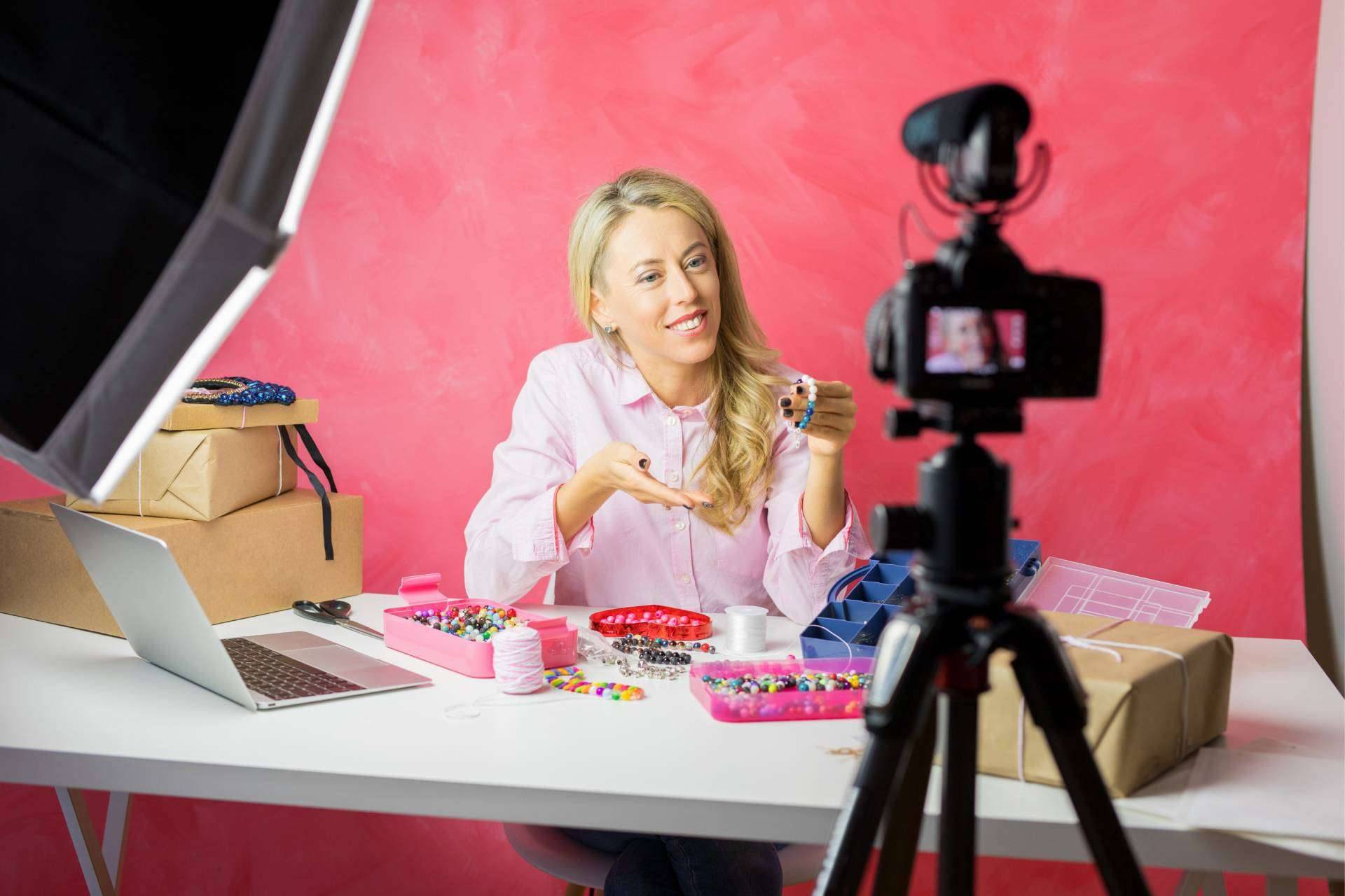 Brandarmies sobre la importancia de añadir microinfluencers a una estrategia de marketing