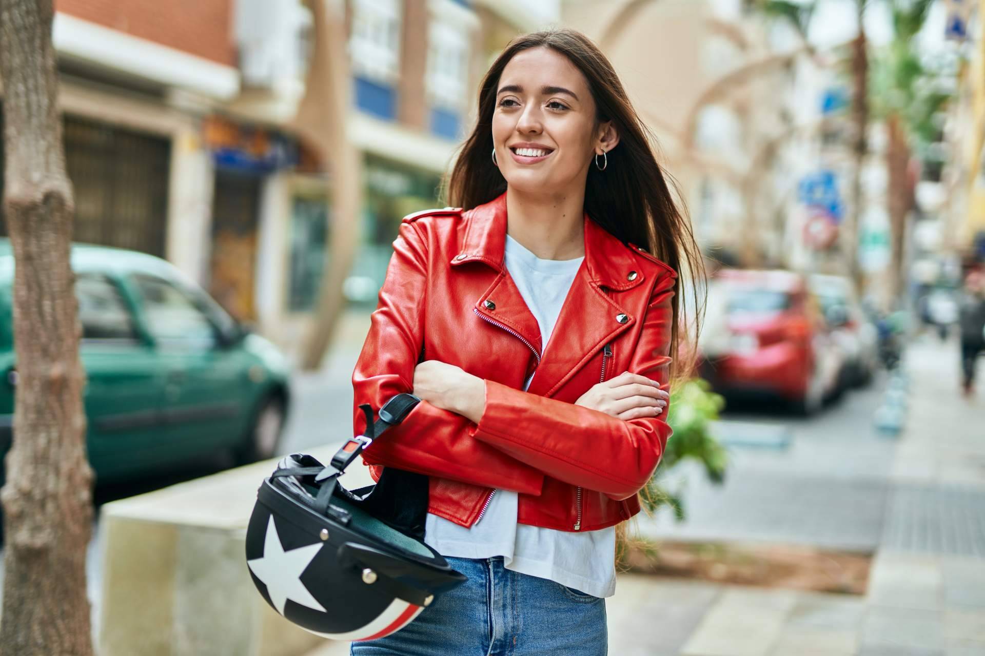 Sacarse el carnet de moto en Madrid, con Autoescuela 2000