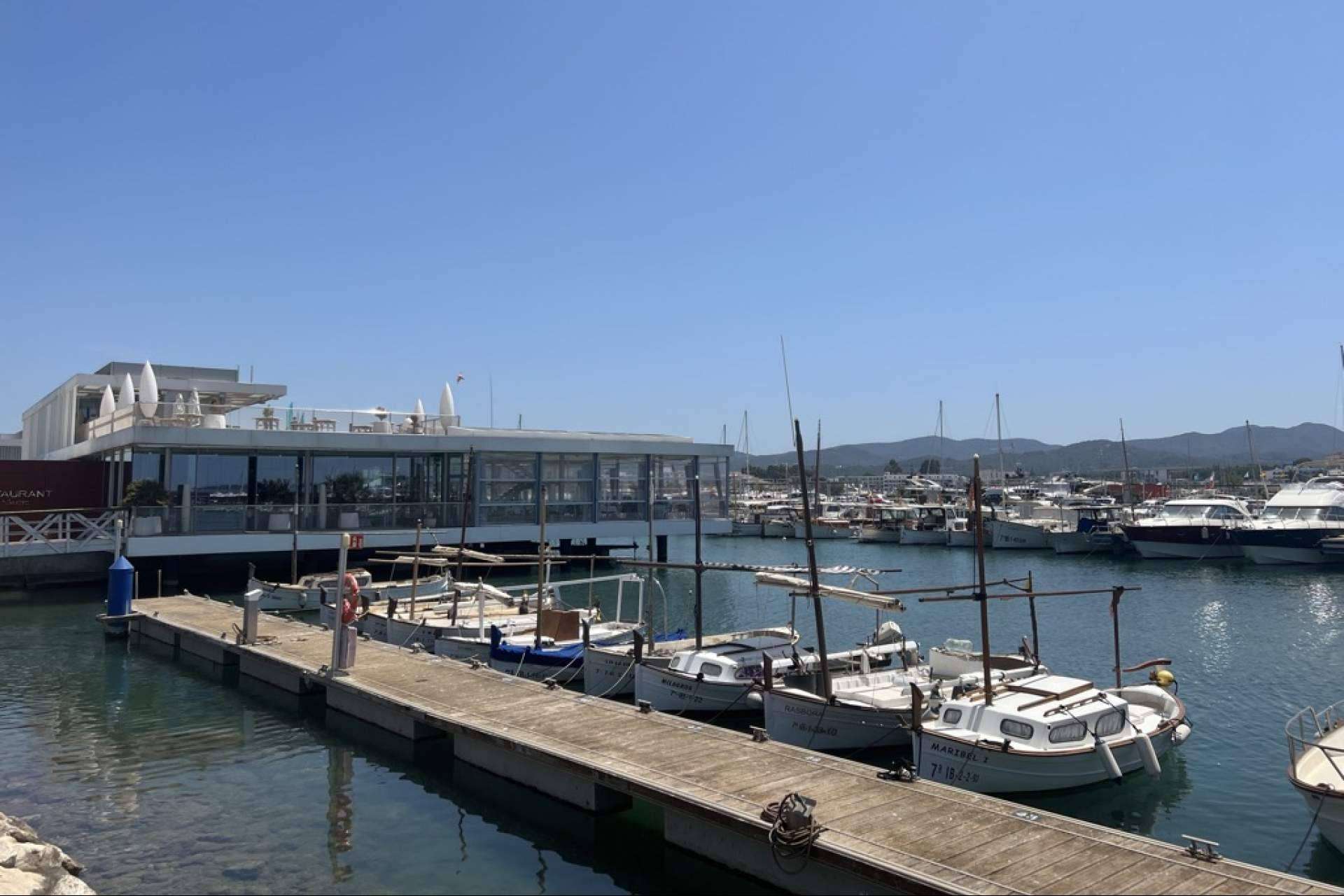 Sant Antoni de Portmany ofrece sol, mar y gastronomía 365 días al año
