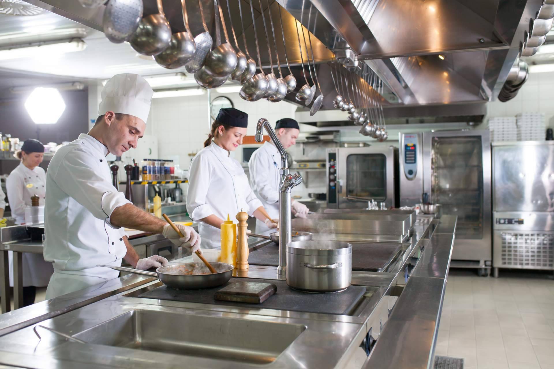 Maquinaria de hostelería y cocinas industriales en el e-commerce referente PepeBar.com