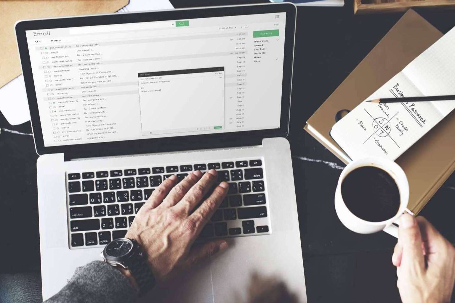 Profesionales con gran experiencia que se ocupan de planificar la publicidad en los medios de comunicación para las empresas