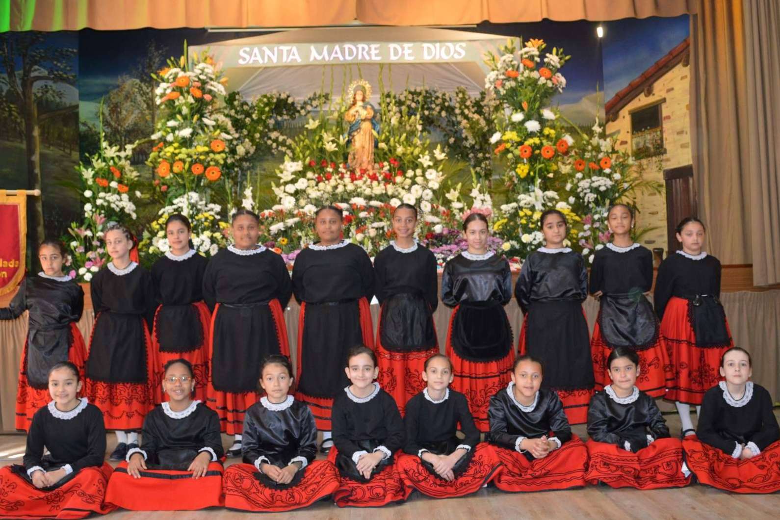 El Colegio La Inmaculada Concepción celebró por todo lo alto la Fiesta de la Virgen