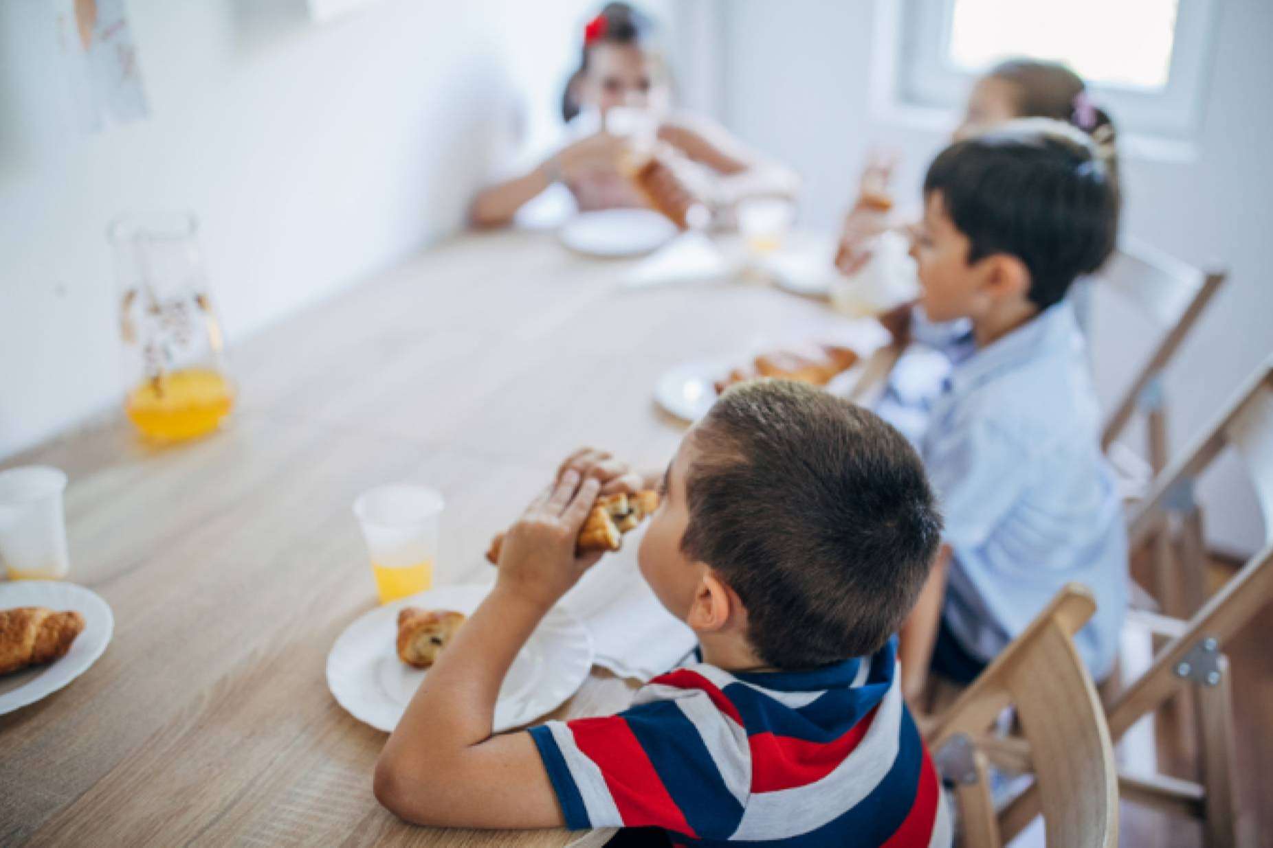 La clínica Alzenit explica la importancia de una buena nutrición infantil