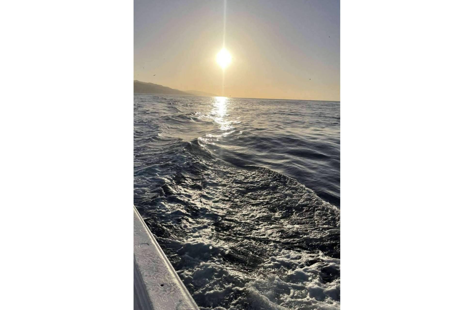 San Sebastián visto desde el mar en catamarán