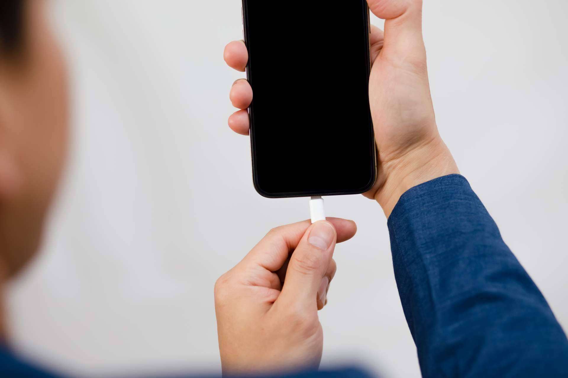 Reparar Ordenadores ofrece servicio de reparación de batería de iPhone