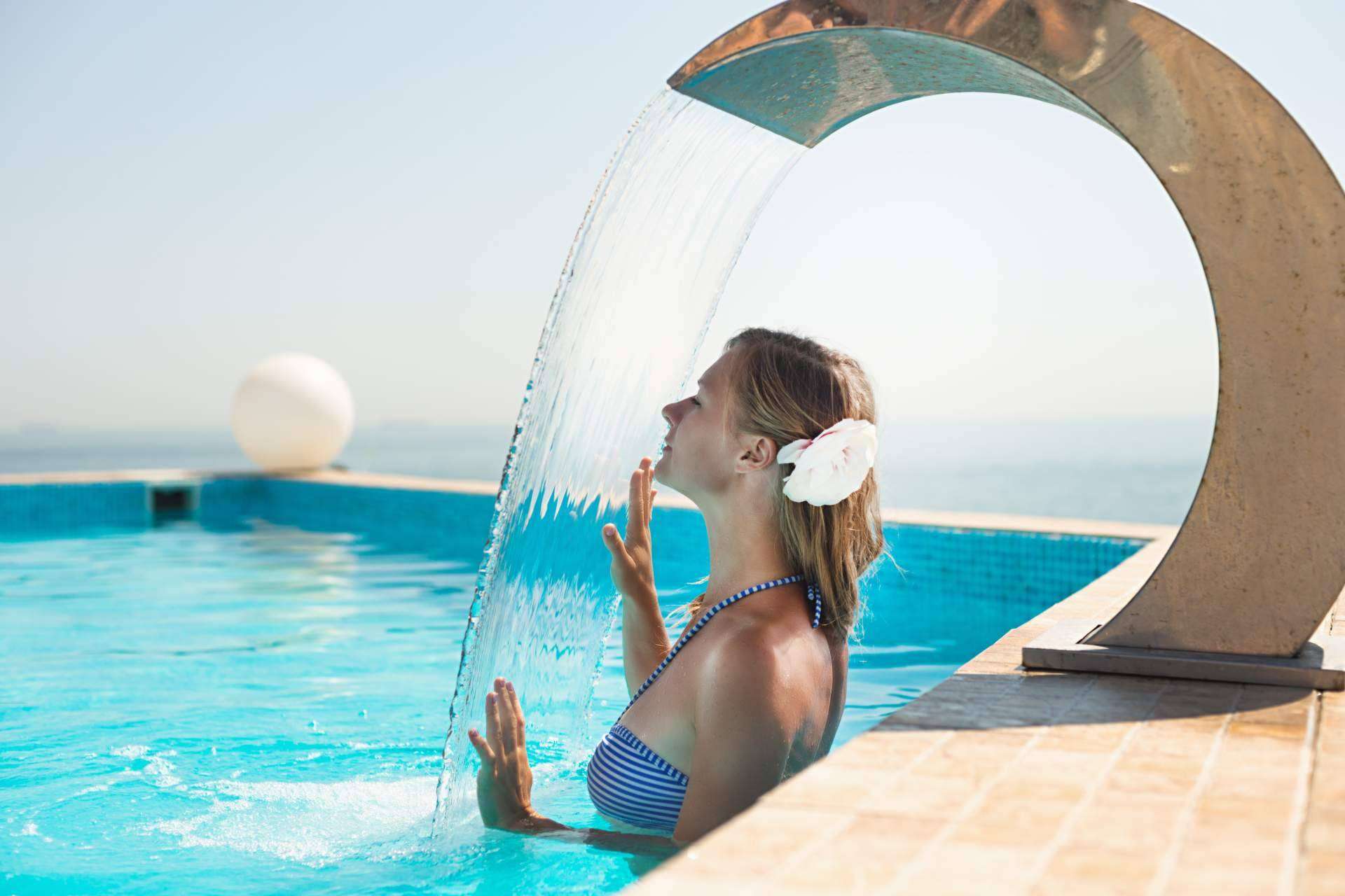 Cascadas acrílicas para piscina con Swimhome
