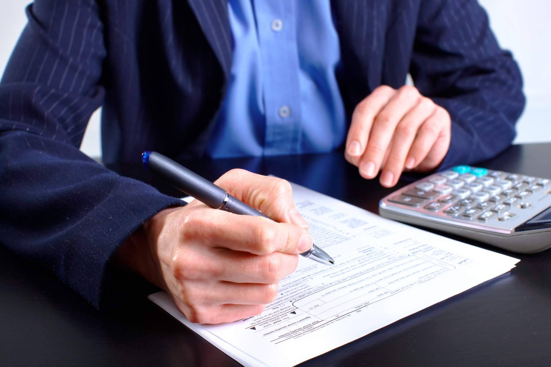 Los ingresos y gastos deducibles para declarar en el IRPF