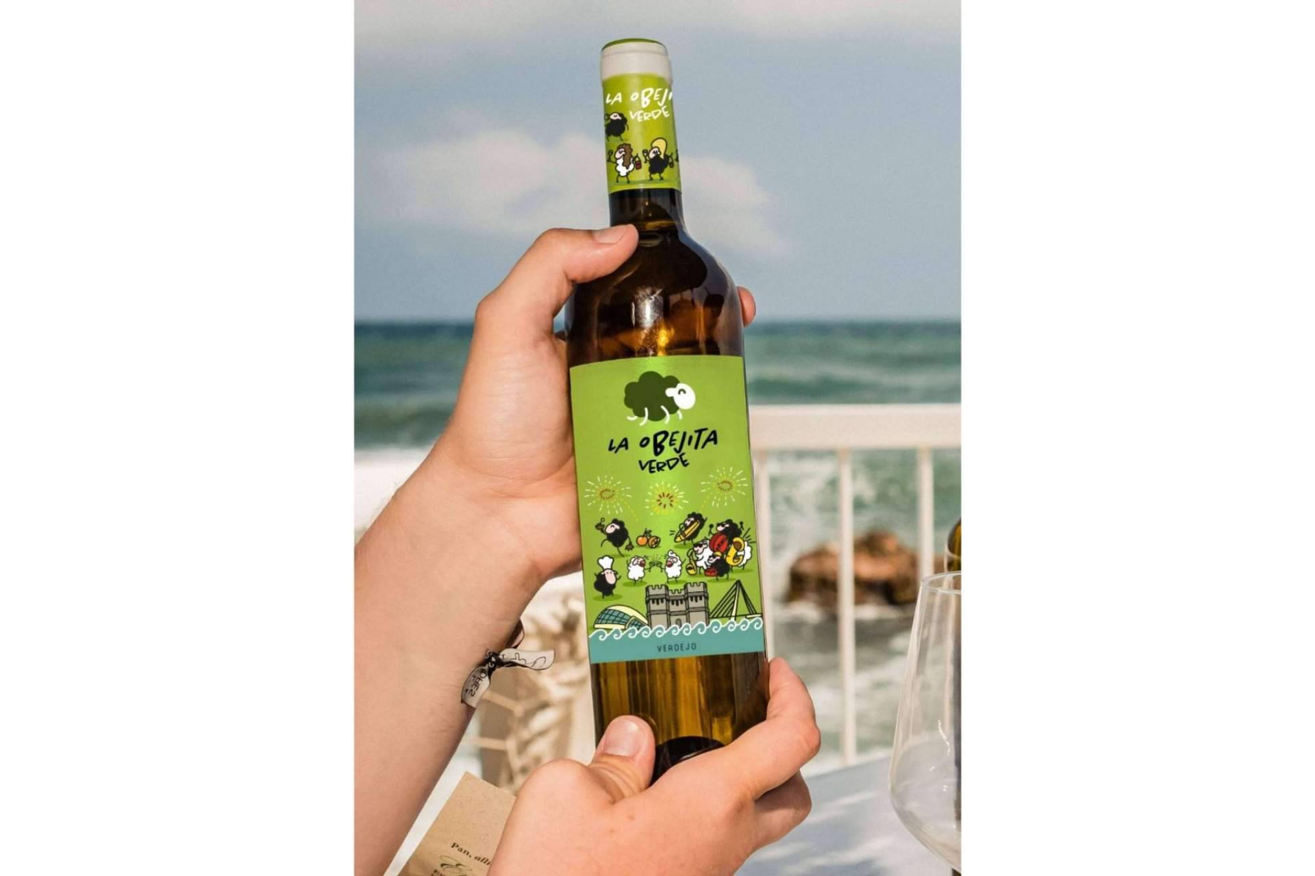 La rompedora nueva imagen de La oBejita Verde, el emblemático verdejo de Bodegas Ladrón de Lunas