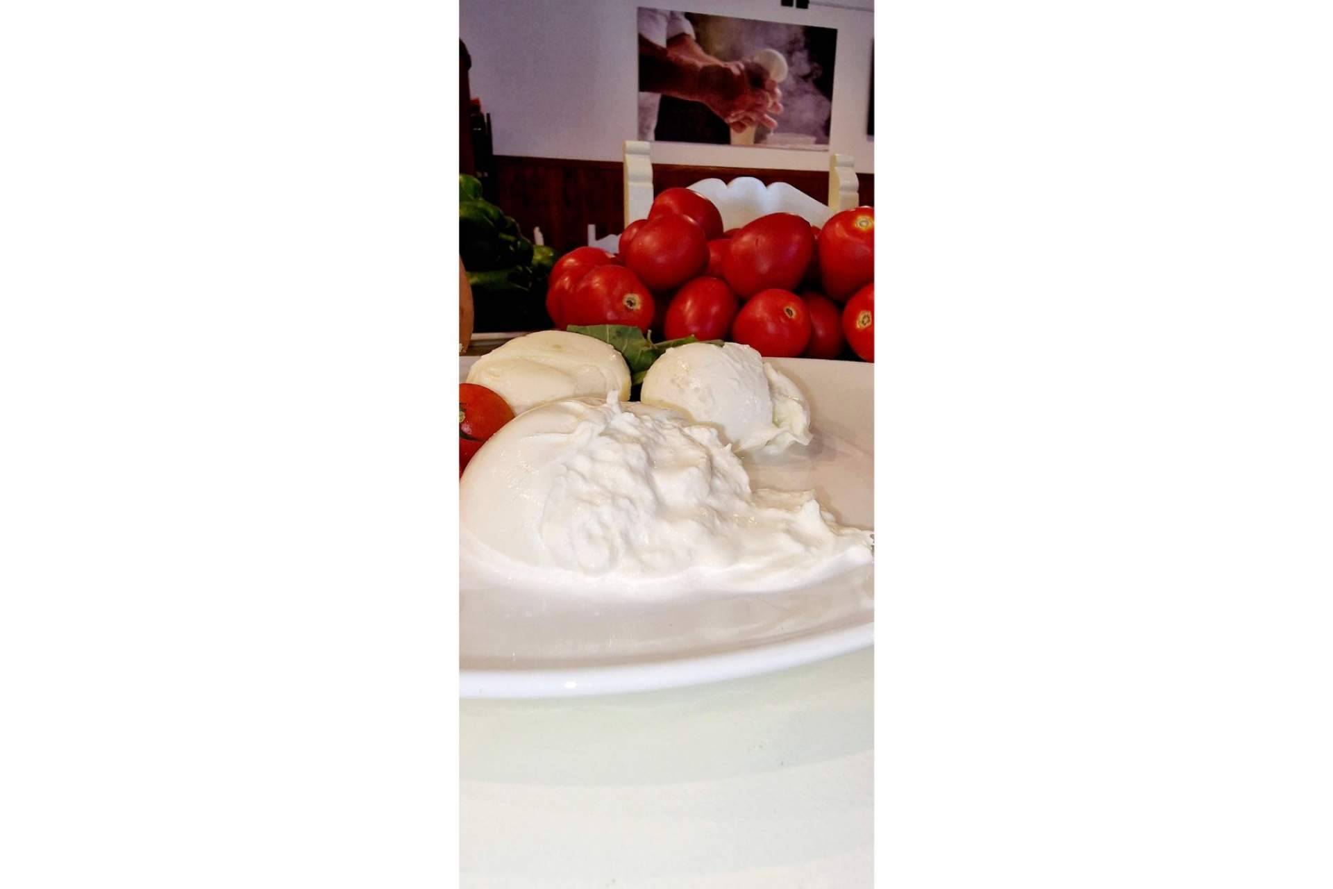 Comida a domicilio para disfrutar de la gastronomía italiana en casa con Mozzarella & Basilico