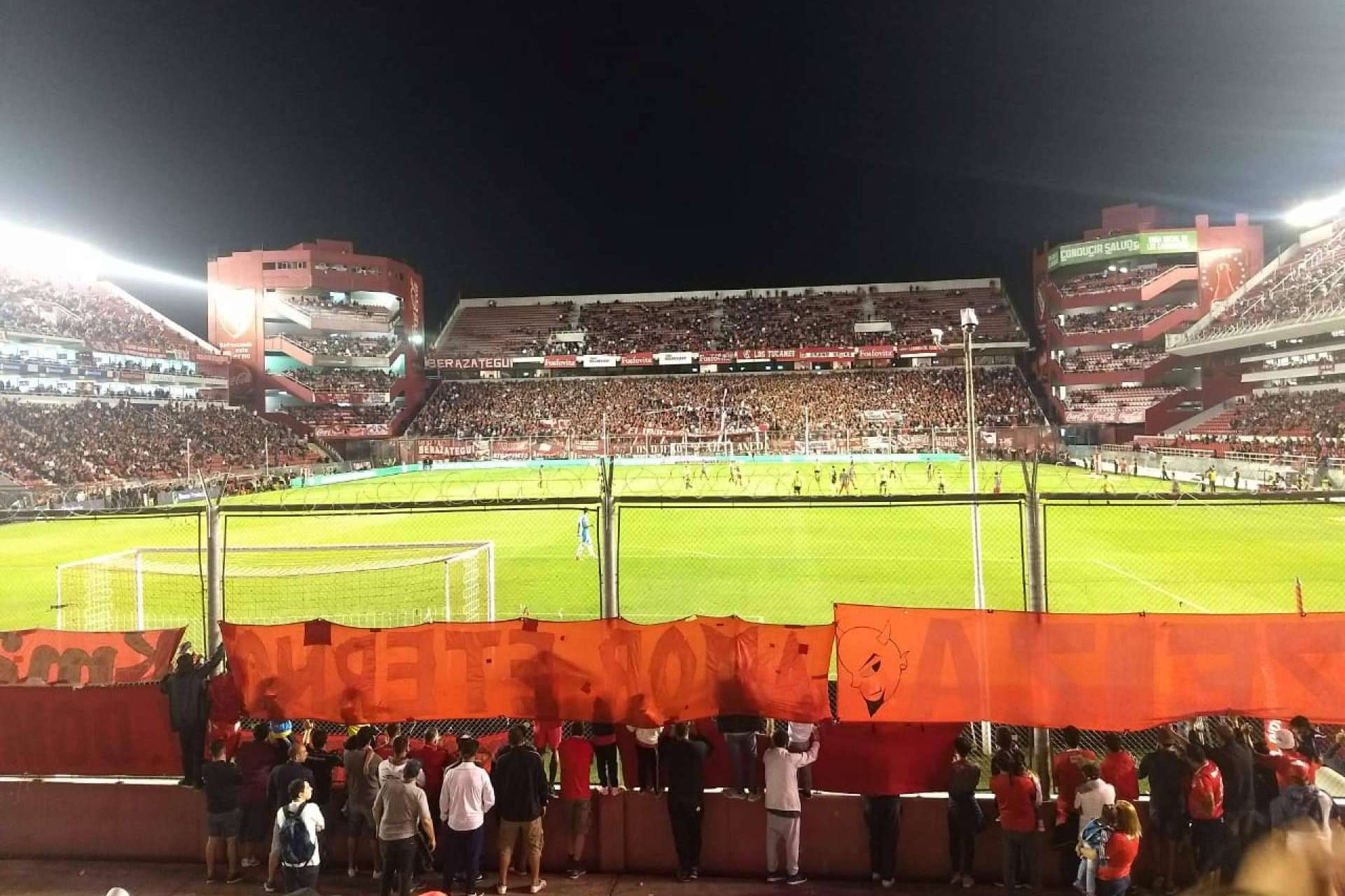 Vivir la experiencia completa al comprar entradas Independiente en Football Host