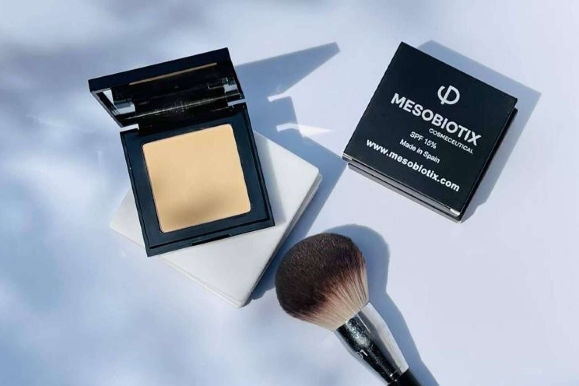 Mesobiotix Cosmeceutical, todos los detalles sobre la lujosa línea de maquillaje orgánico con principios activos