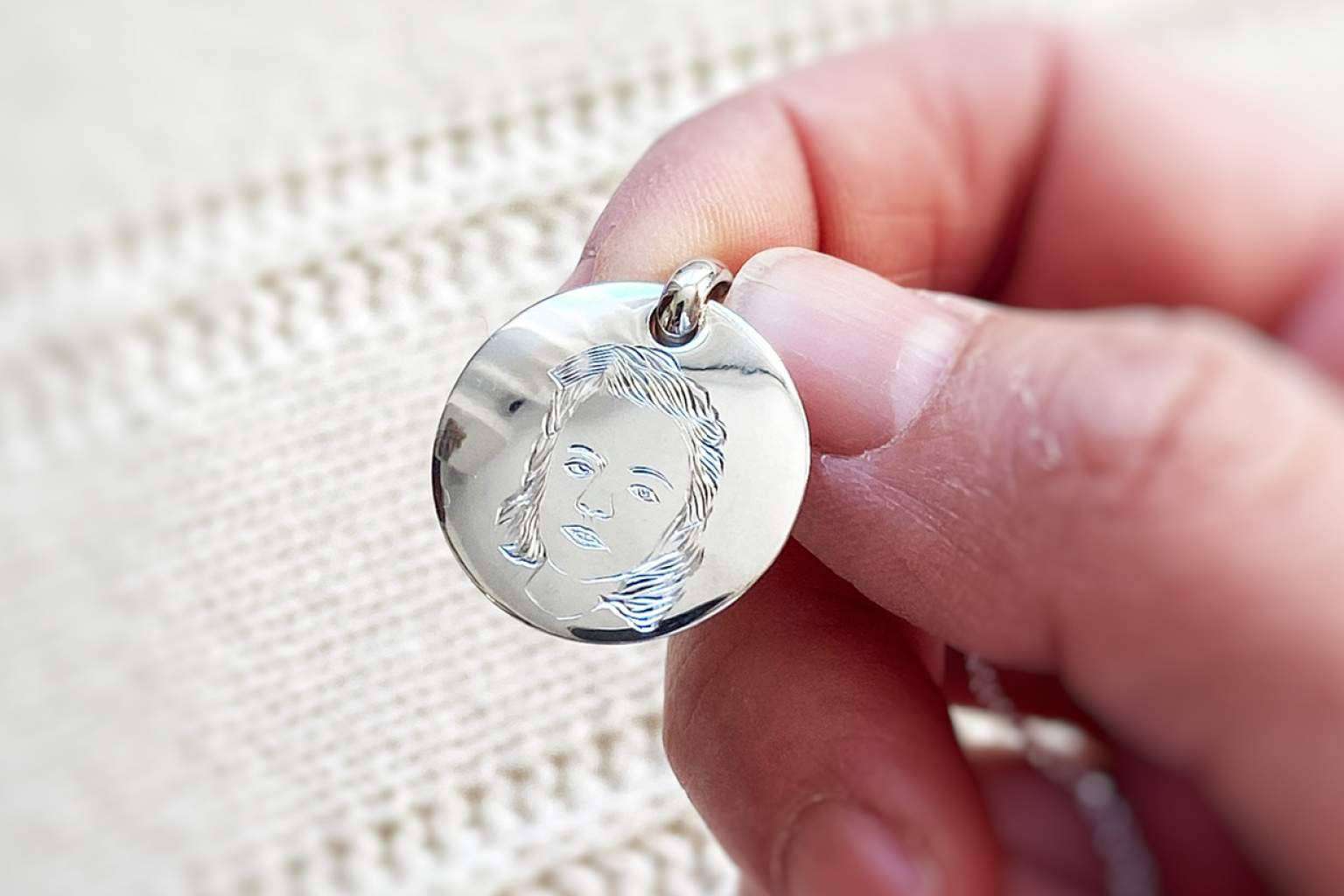 Joyas funerarias y memoriales para recordar a los seres queridos