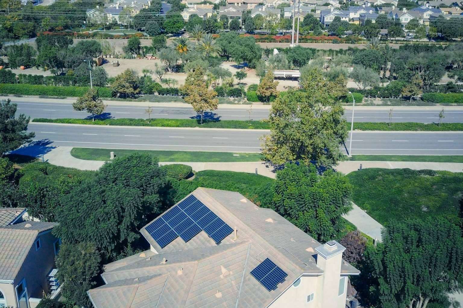 Ahorrar hasta un 70 % en la factura de la luz de la mano de Sol Valencia