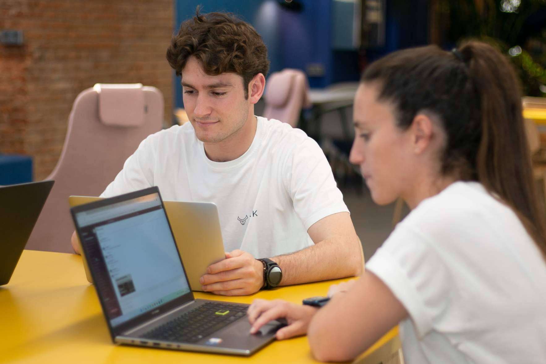 Yakk, la compañía con uno de los rentings tecnológicos más flexibles del mundo que ofrece tecnología punta sin ataduras a las empresas
