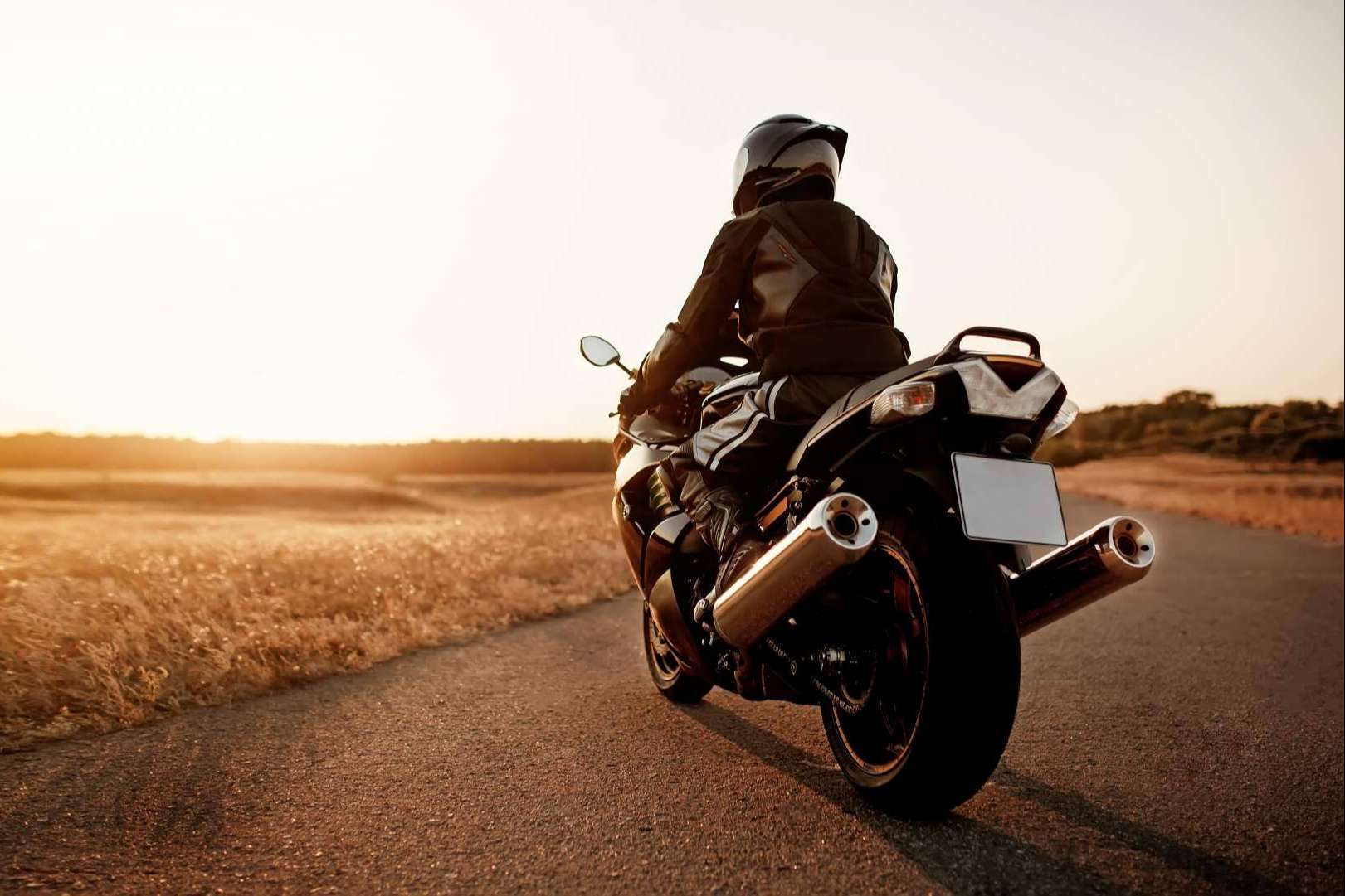 Algunas de las mejores marcas de chaquetas de moto para verano disponibles en la tienda online MOTÓNITY