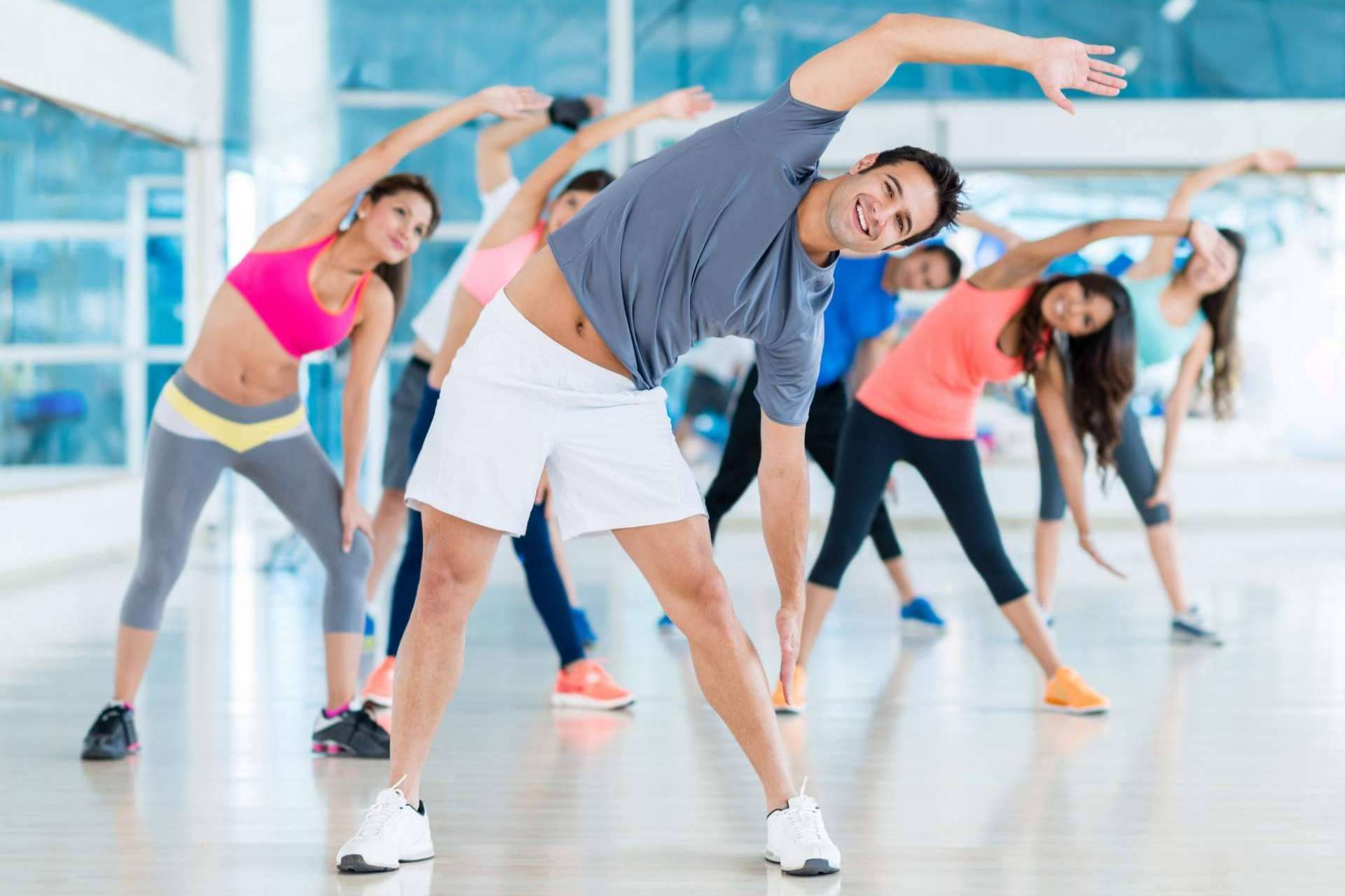 ¿Qué ofrece el portal Estudia Deporte en relación con FP en Actividades Físicas y Deportivas?