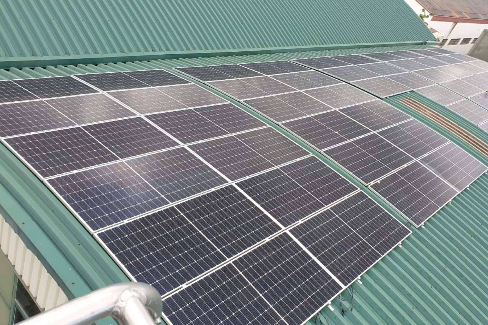 Las soluciones de eficiencia energética de A2 Electricidad permiten a las comunidades de vecinos ahorrar hasta un 70 % en las facturas de la luz