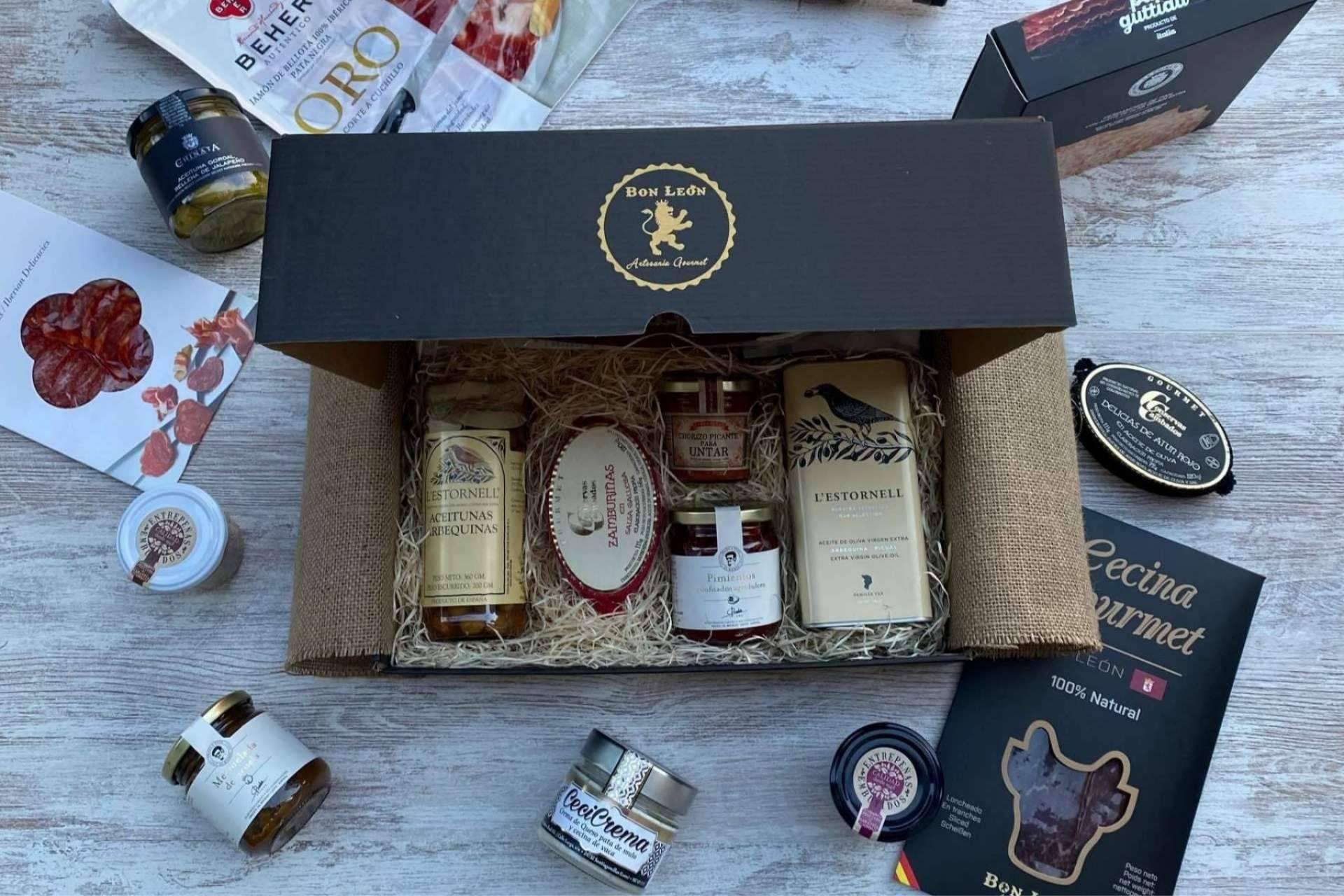 El Club Goumet de Bon León permite recibir cada mes productos de calidad y una cesta de embutidos