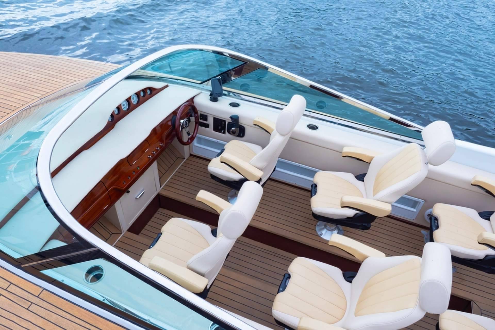Confort y seguridad a bordo con los asientos para barco de Forboat.eu