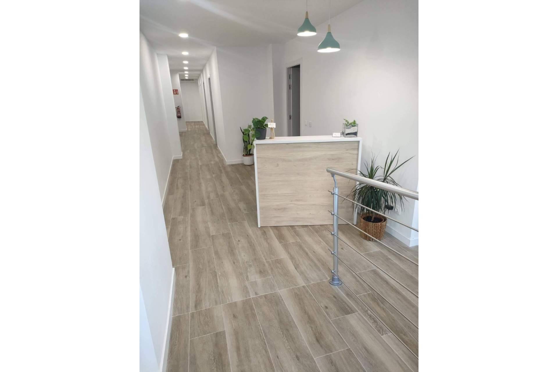 Vivir sin dolor. Es abierto un nuevo centro de fisioterapia en Barcelona por la Clínica Axial