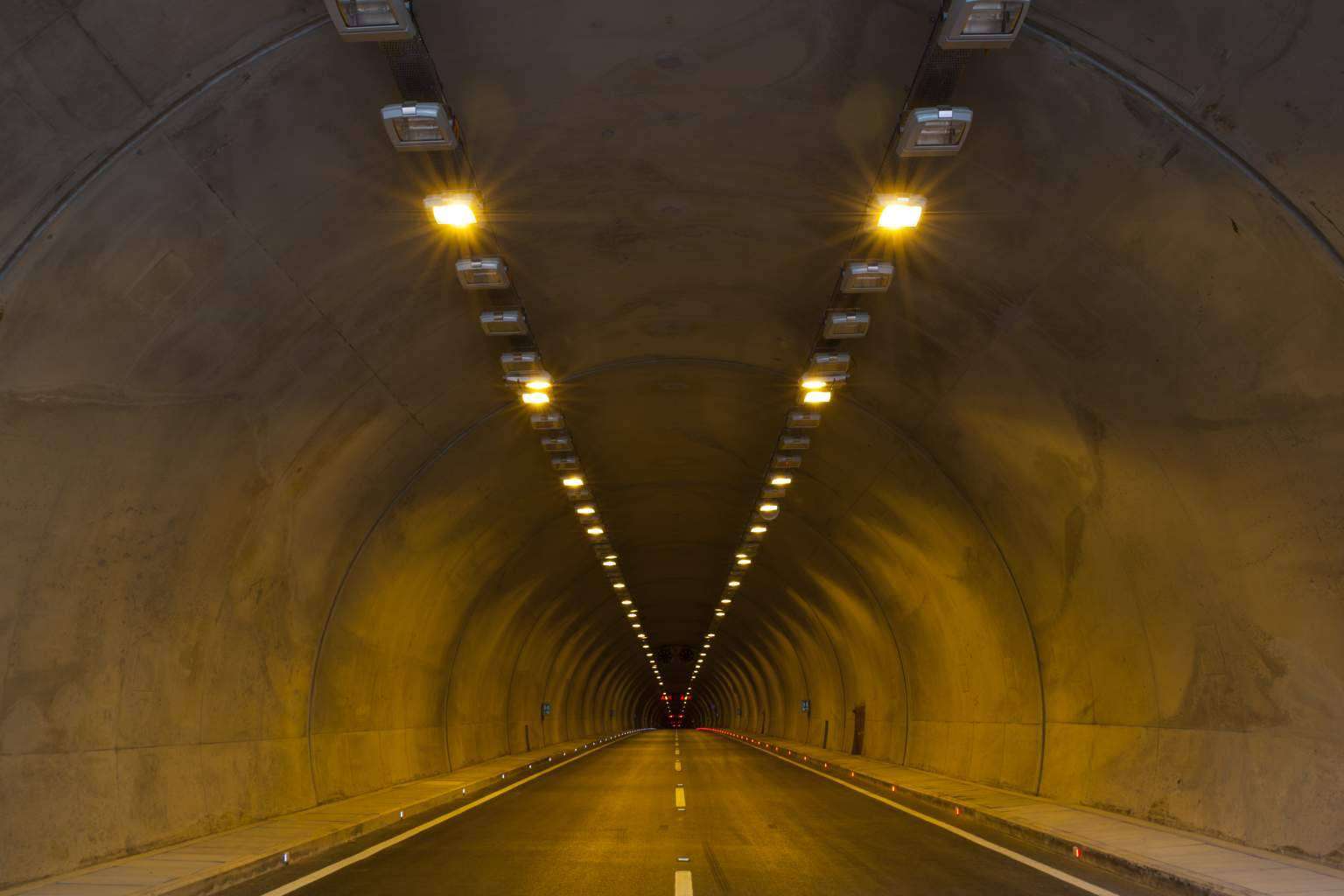 Las ventajas de utilizar PENETRON en aplicaciones como túneles y sistemas de metro, por ClauniCanarias