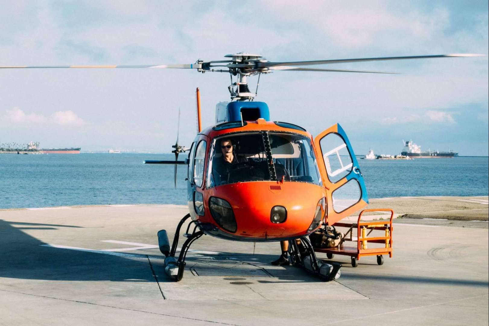 Enjoy The Ride ofrece paseo en helicóptero para disfrutar de las vistas de Barcelona