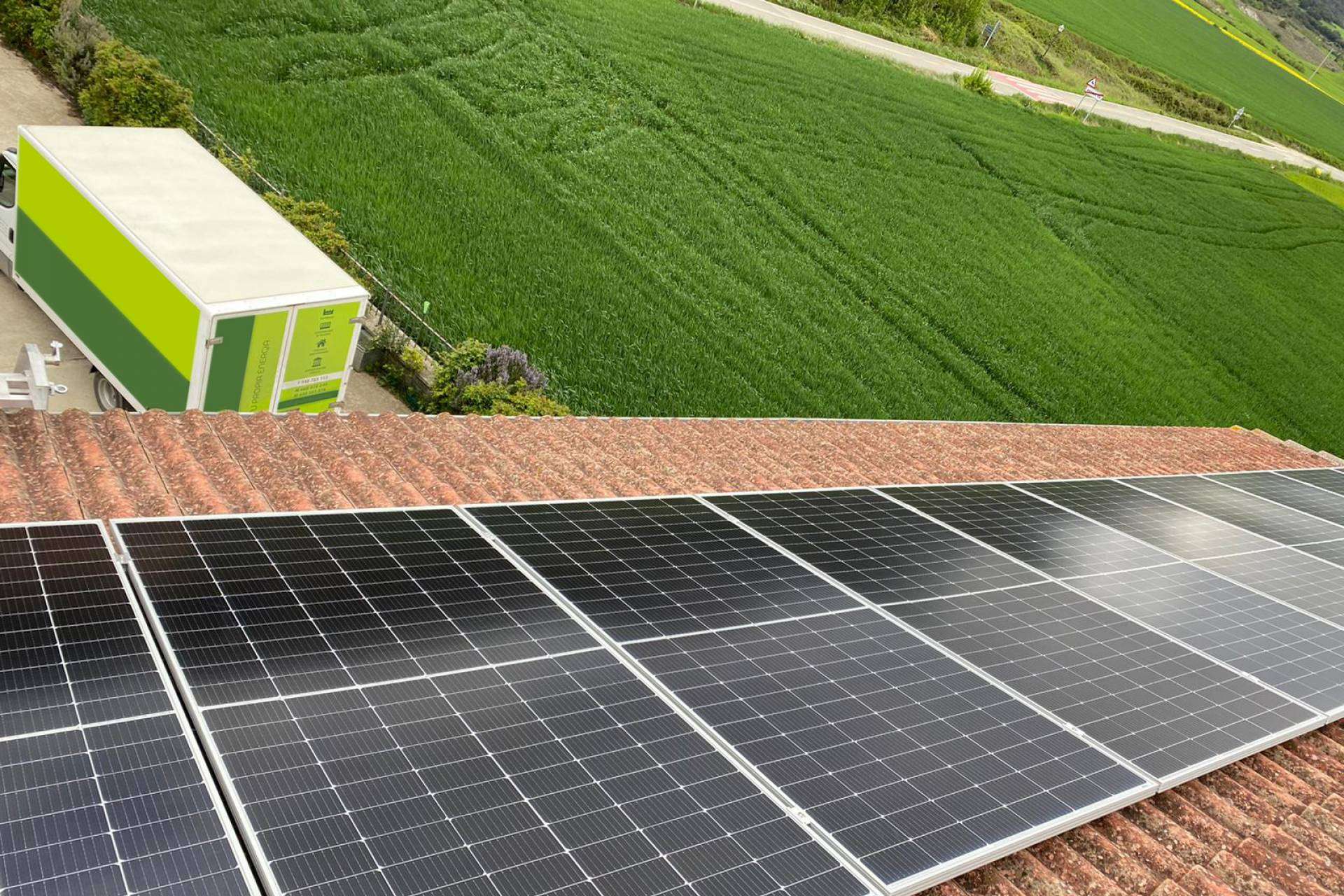 SolarTRES60 permite obtener subvenciones para adquirir placas solares