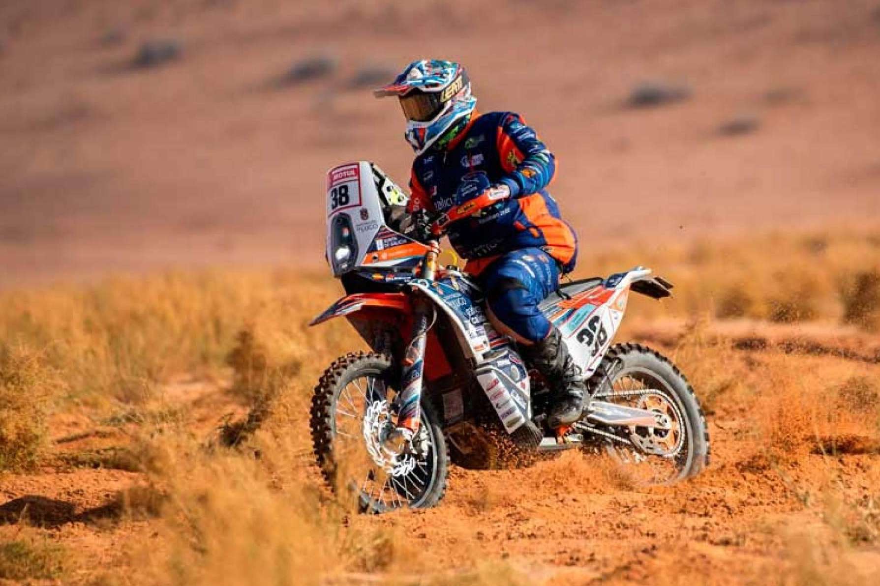 Ropa personalizada off road pensada en el Dakar, por ADHESIVOSEMBARRADOS