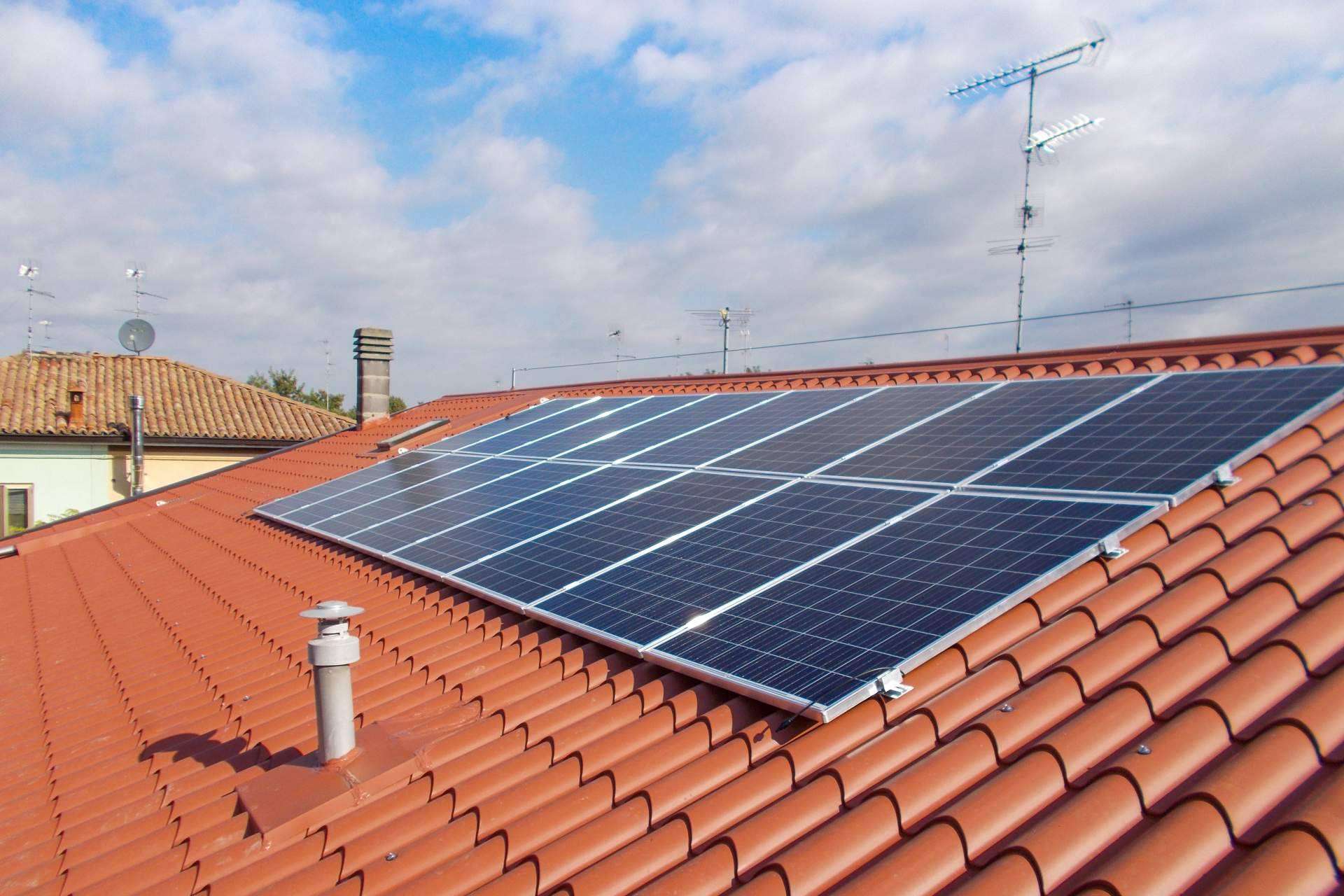 ¿Cuáles son las mejores placas solares?, por Solarinstala