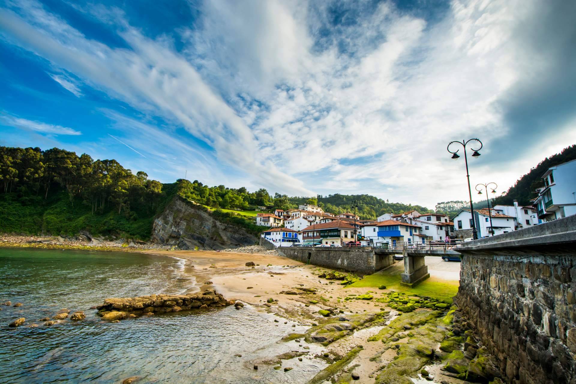 Motivos para comprar una casa en Asturias, según Iberia North
