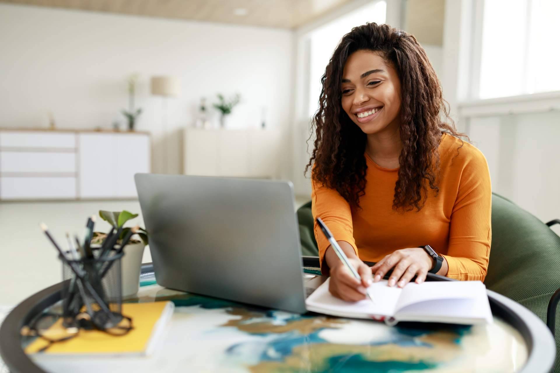 Conseguir el certificado de persona física de la mano de Gestiones24