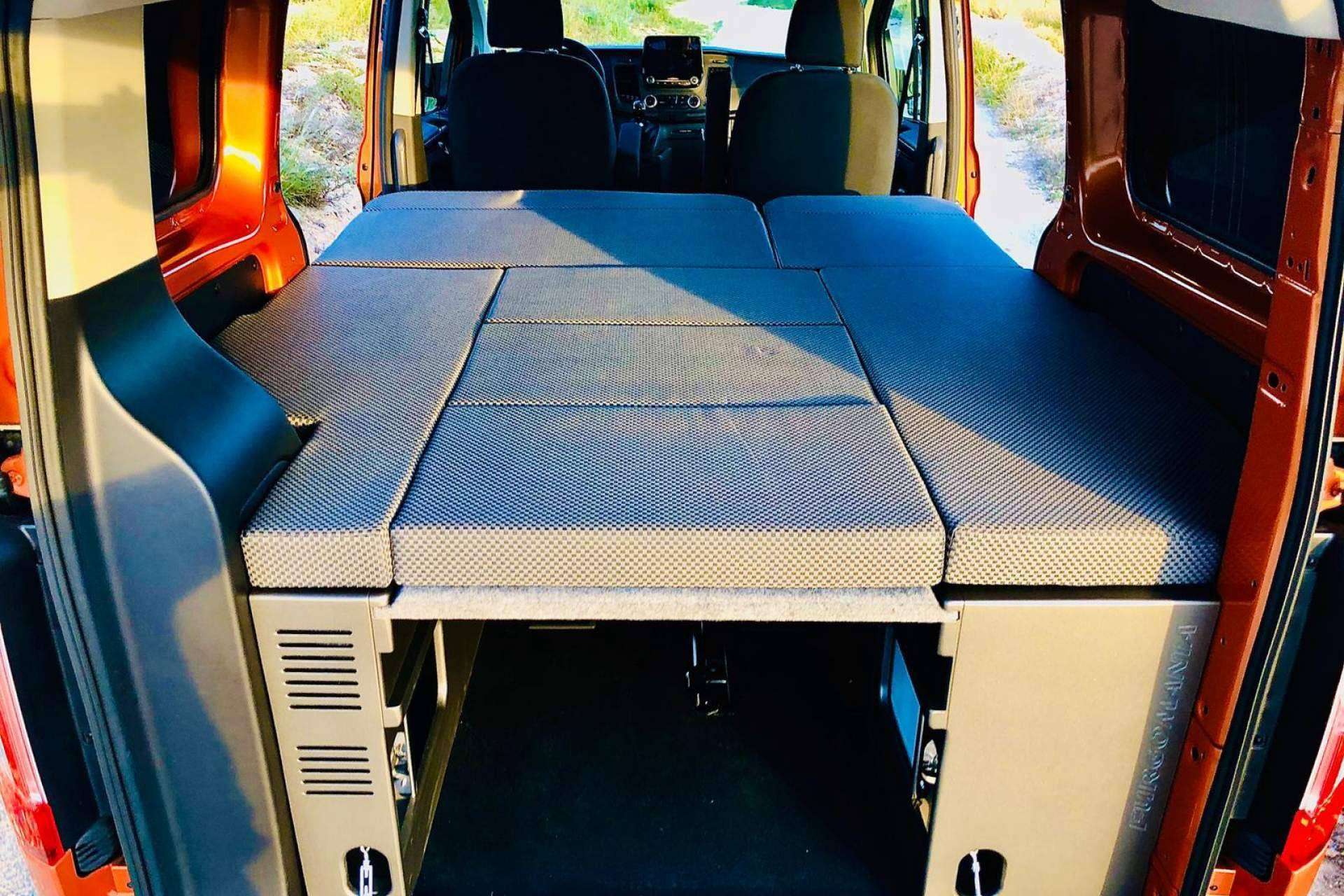 Muebles para furgonetas camper, de la mano de Furgomania