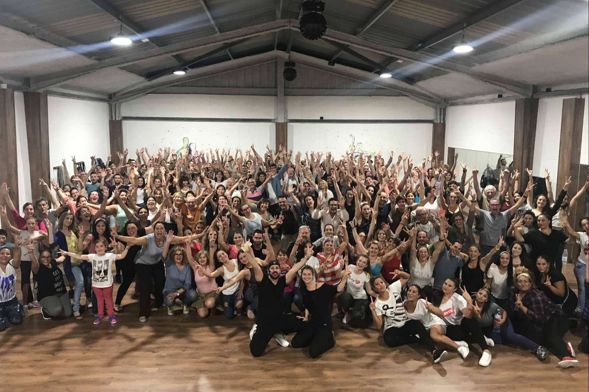 La escuela de baile de Txiki Bastida crece exponencialmente